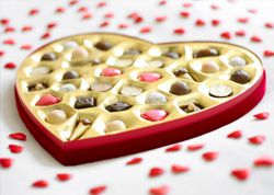 18 Pieces of Chocolates Packed in Decorative Boxes for 250 Rs (Market Price 1500 Rs)