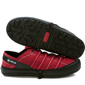 Red Zipper Portable Shoes for 749 Rs (Market Price 1499 Rs)