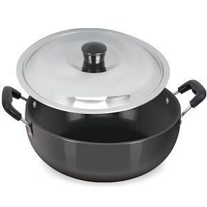 Varun Deep Kadai With Lid for 368 Rs (Market Price 625 Rs)