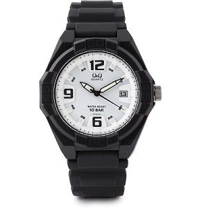 Q&Q A444J002Y Analog Watch for Rs 399 (Market Price Rs 1795)